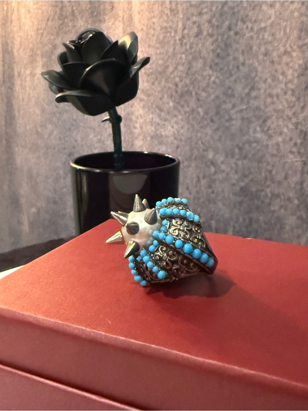 Gucci Rare Limited Edition Pearl Turquoise Spike Statement Ring - Picture 5 of 8